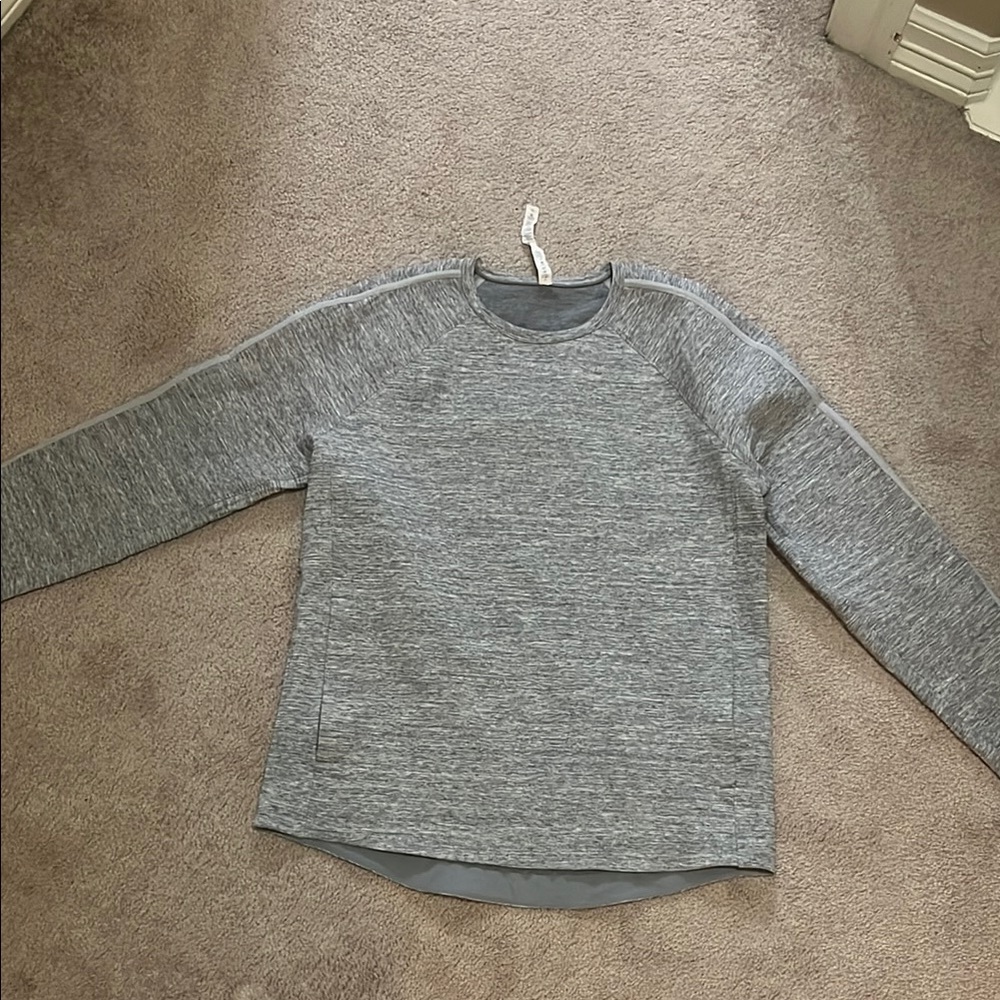 Men’s Lululemon Gray Long Sleeve Sweatshirt
